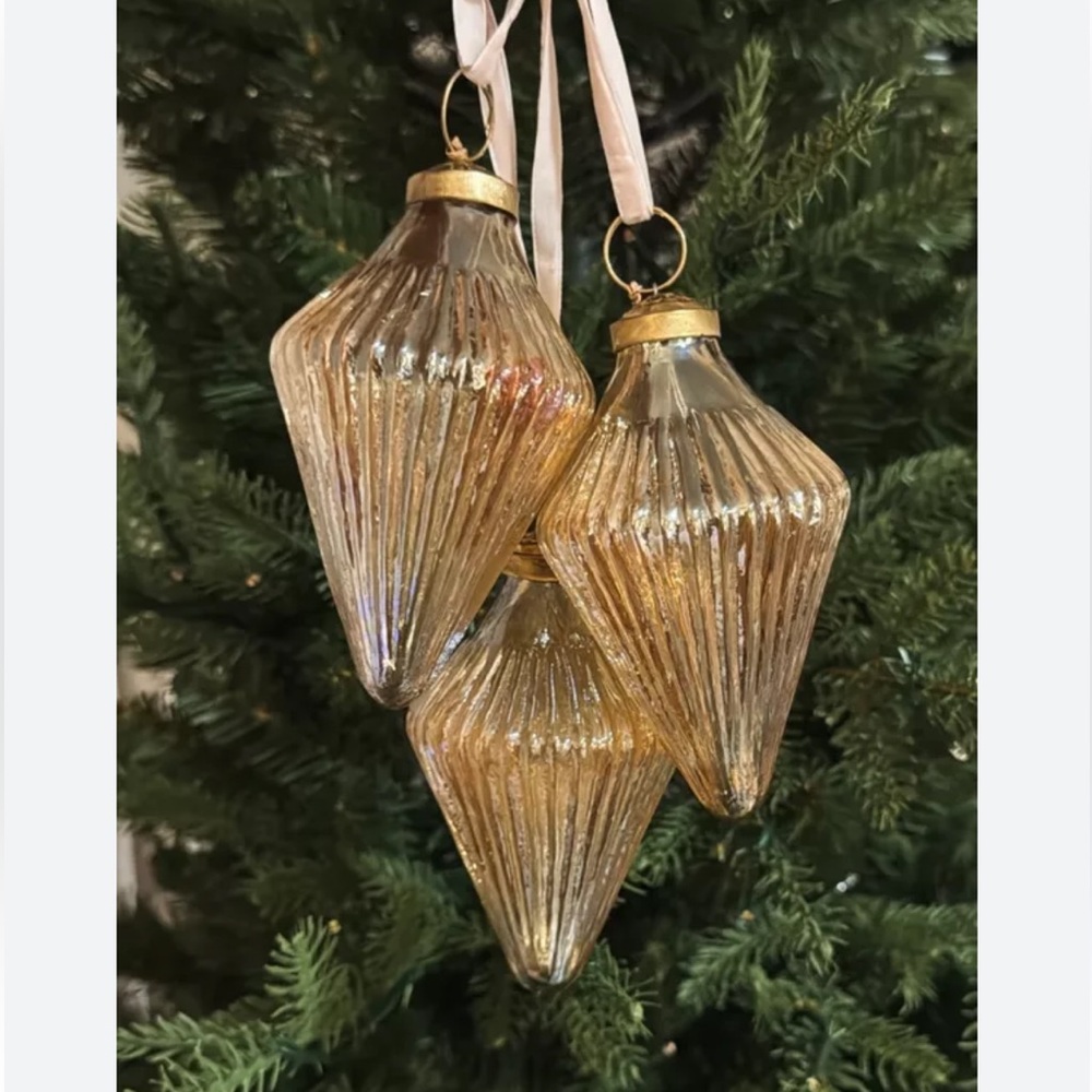 3/ Gold Glass and Metal Gem Christmas Ornament,